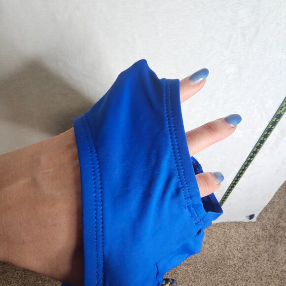 La Blanca Sz6 One Piece Blue n Bright Multi colored Swimsuit. Designer Beach - Picture 14 of 16